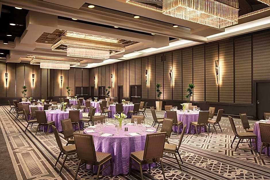 Sheraton Grand Los Angeles