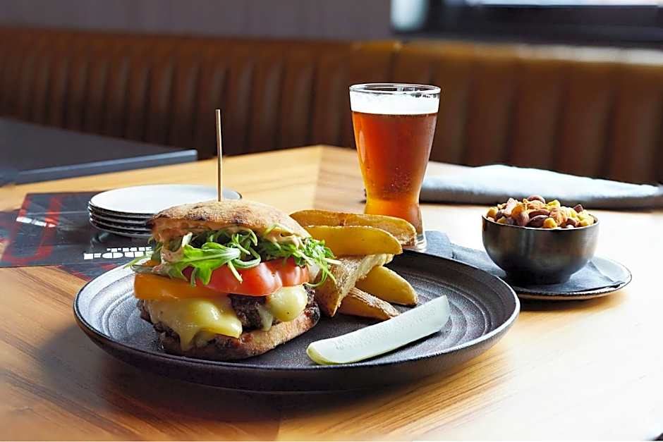 AC Hotel by Marriott Dayton