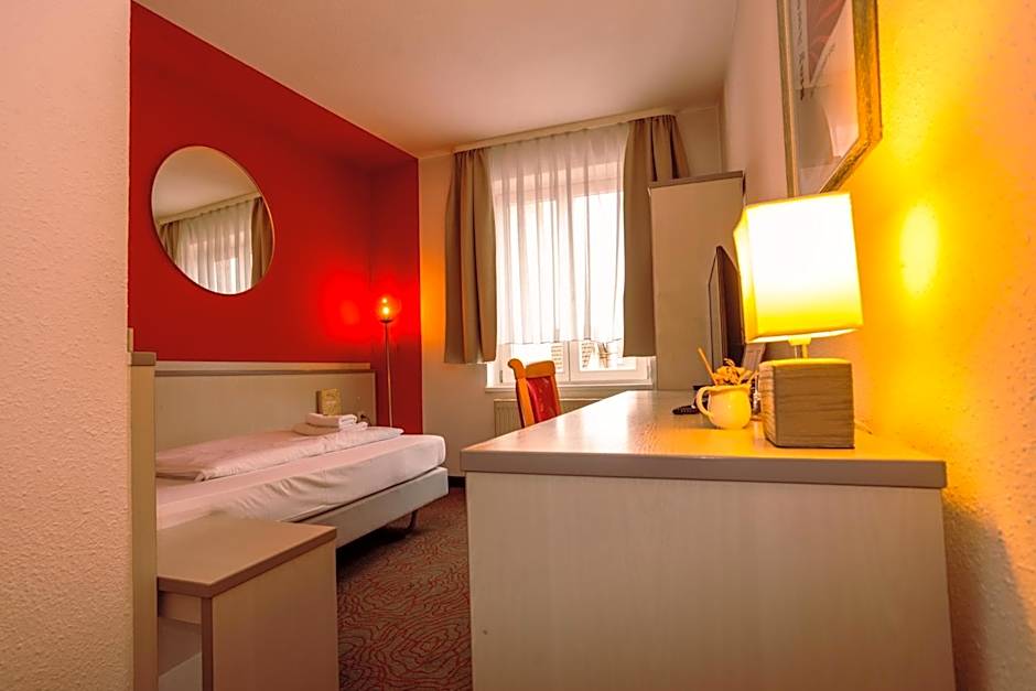 Hessenland Hotel Kassel Innenstadt by Stay Awesome