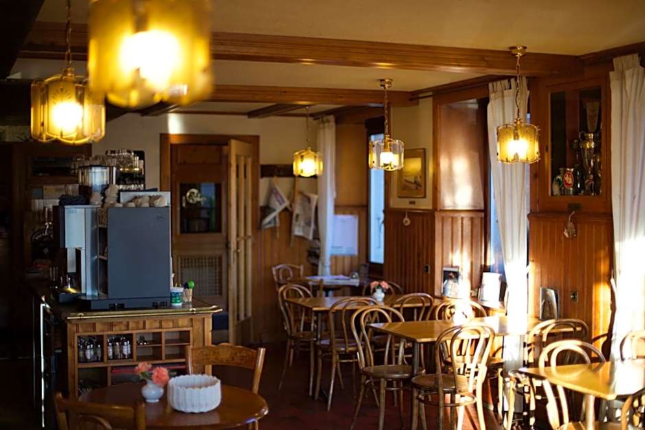HOTEL de la Truite & SPA Le petit Nautilus