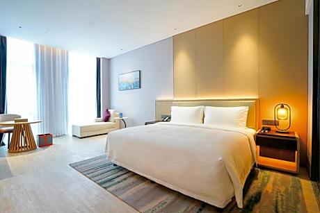 Deluxe King Room, Non-Smoking