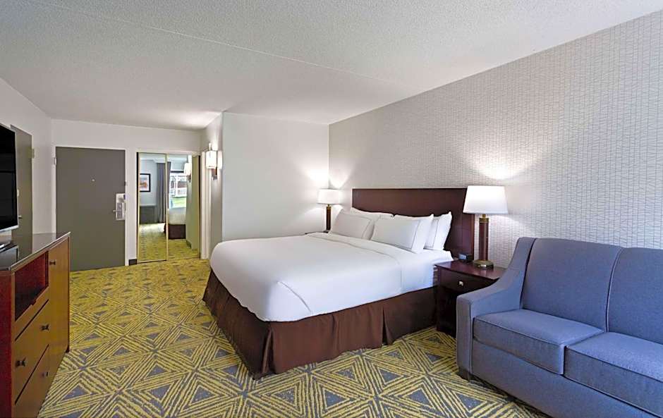 DoubleTree By Hilton Hotel Pittsburgh-Meadow Lands