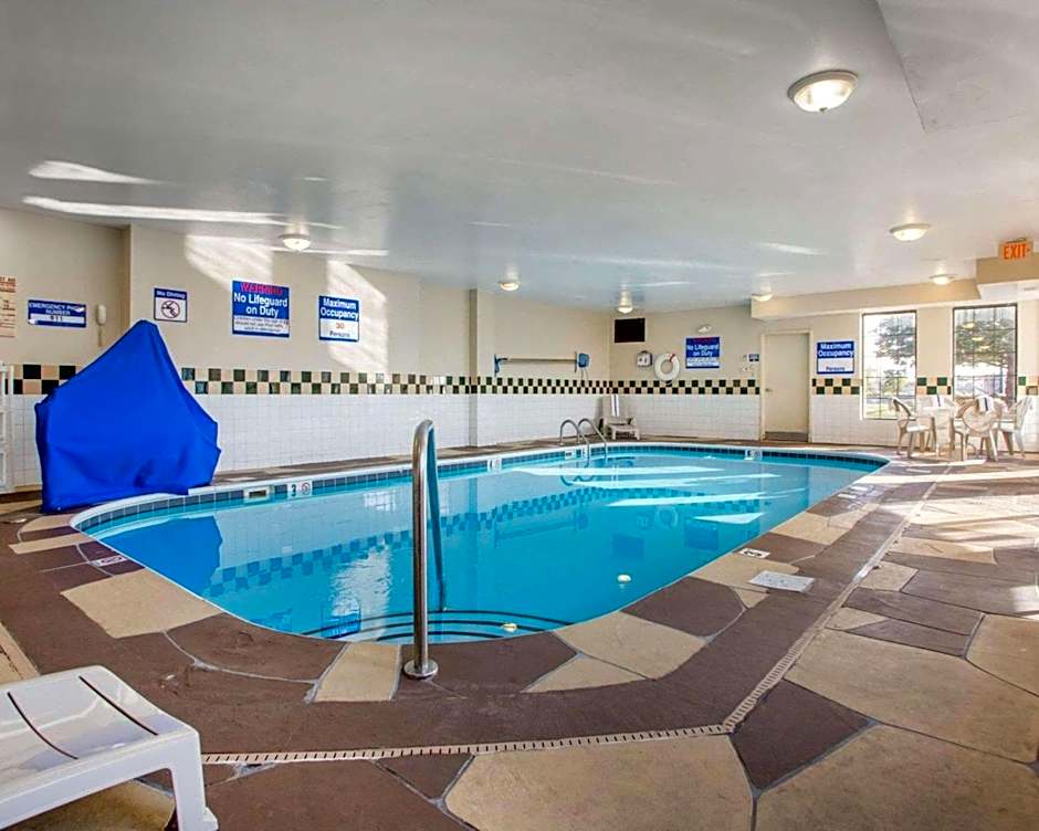 La Quinta Inn & Suites by Wyndham South Holland