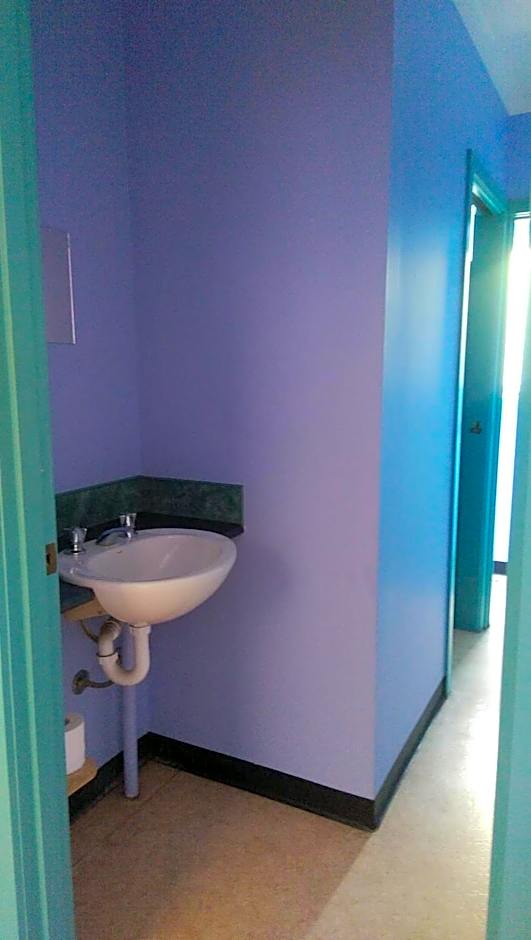 Anglesea Backpackers