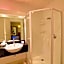 Brentwood Hotel