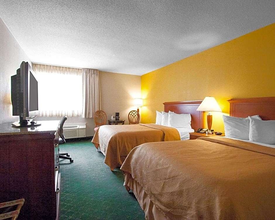 Quality Inn Cairo I-57