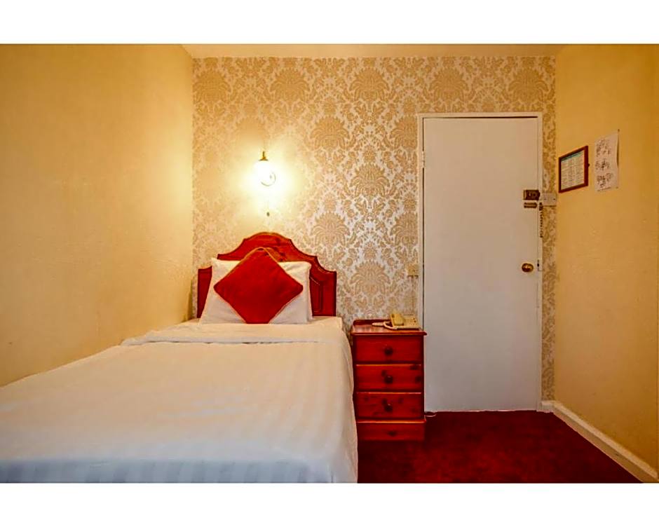 The Rose and Crown Hotel