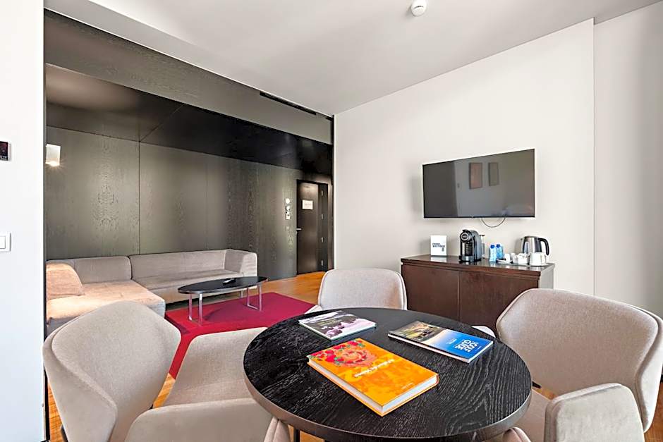 Axis Viana Business & SPA Hotel
