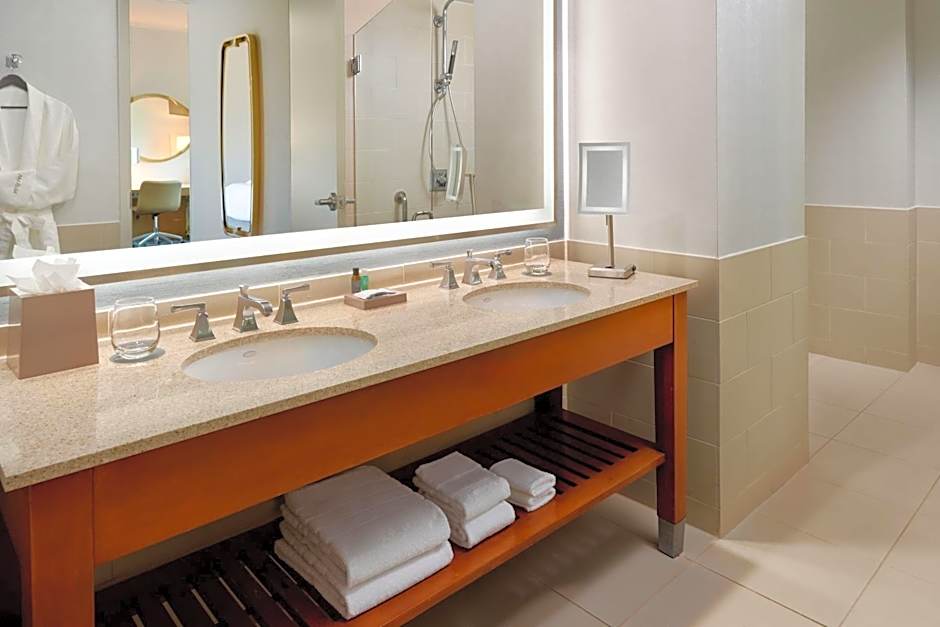 The Westin Memphis Beale Street