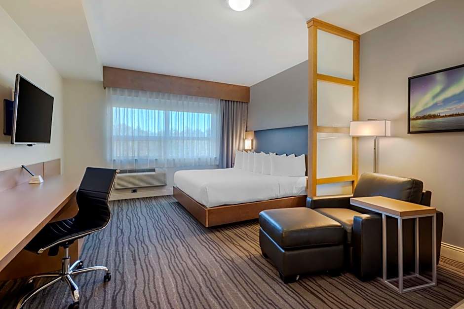 Best Western Plus Sawridge Suites