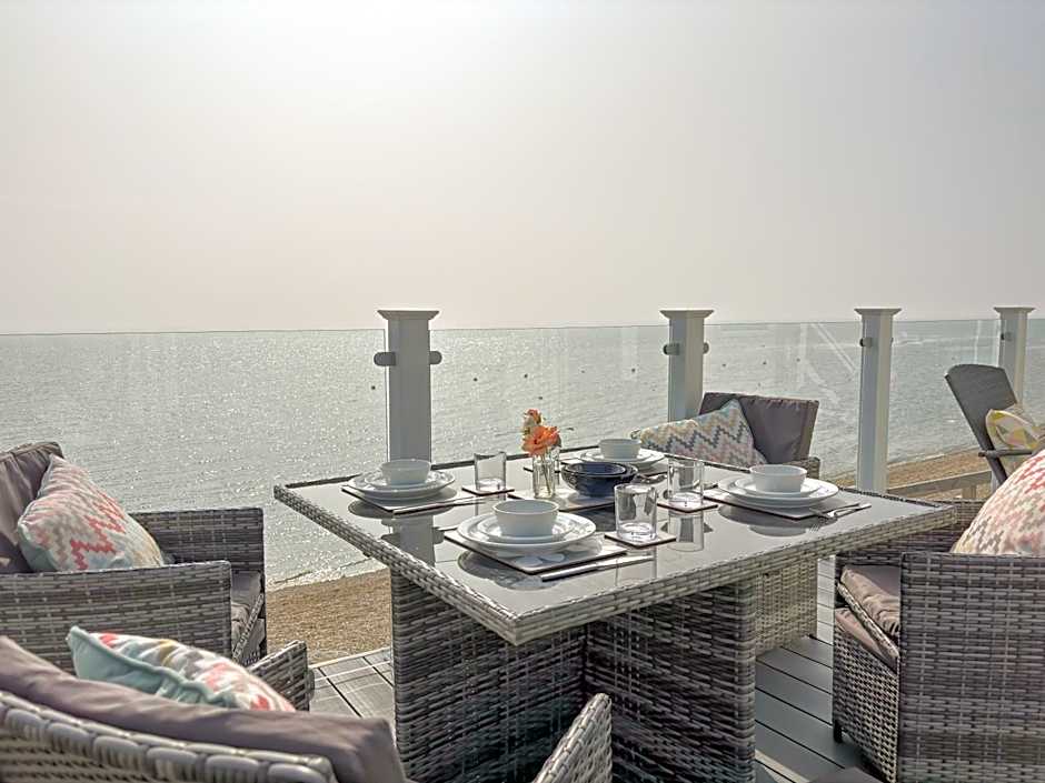 Pemberton Avon pitch 30 Creek Caravan Park dog friendly