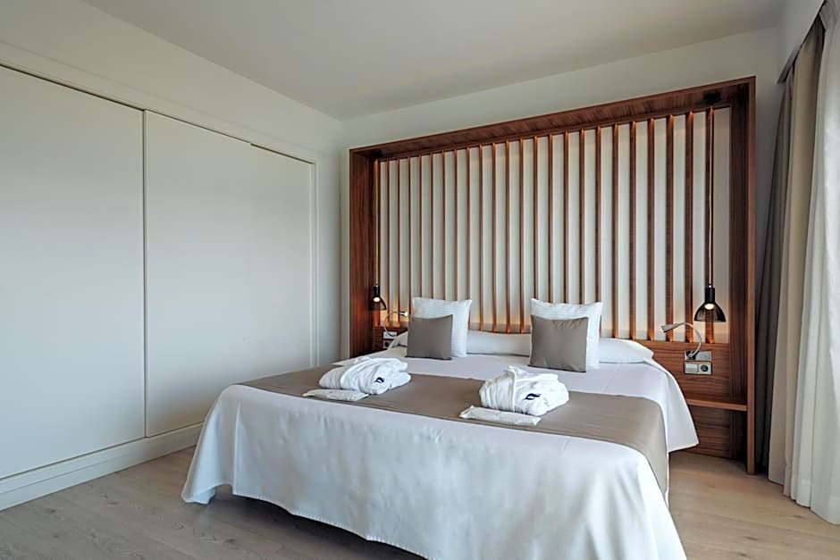 THB El Cid - Adults Only