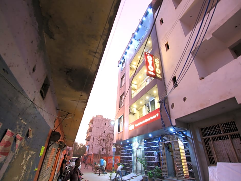 OYO Flagship 30350 New Residency Sector 17 Rohini