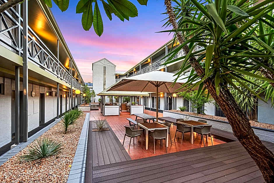 Stay at Alice Springs Hotel