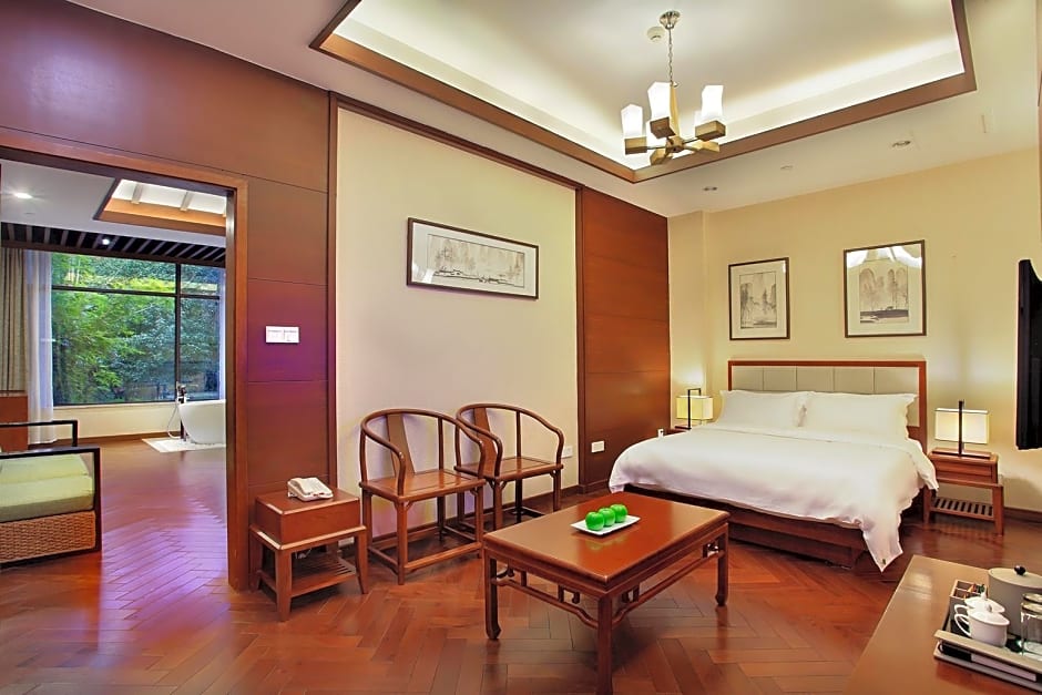 Photo 1 of 6 of Deluxe Family Suite