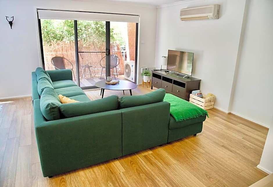 The Bedford at Braddon - 2BR with Free parking & Wifi