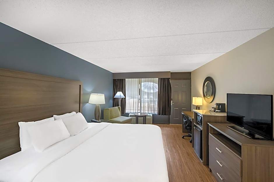 Quality Inn Asheville Airport