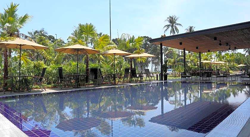 Roxy Sematan Villa & Townhouse