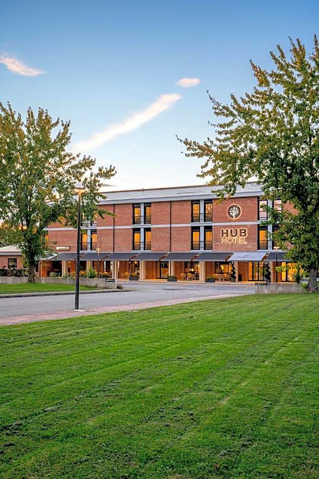 Hub Hotel