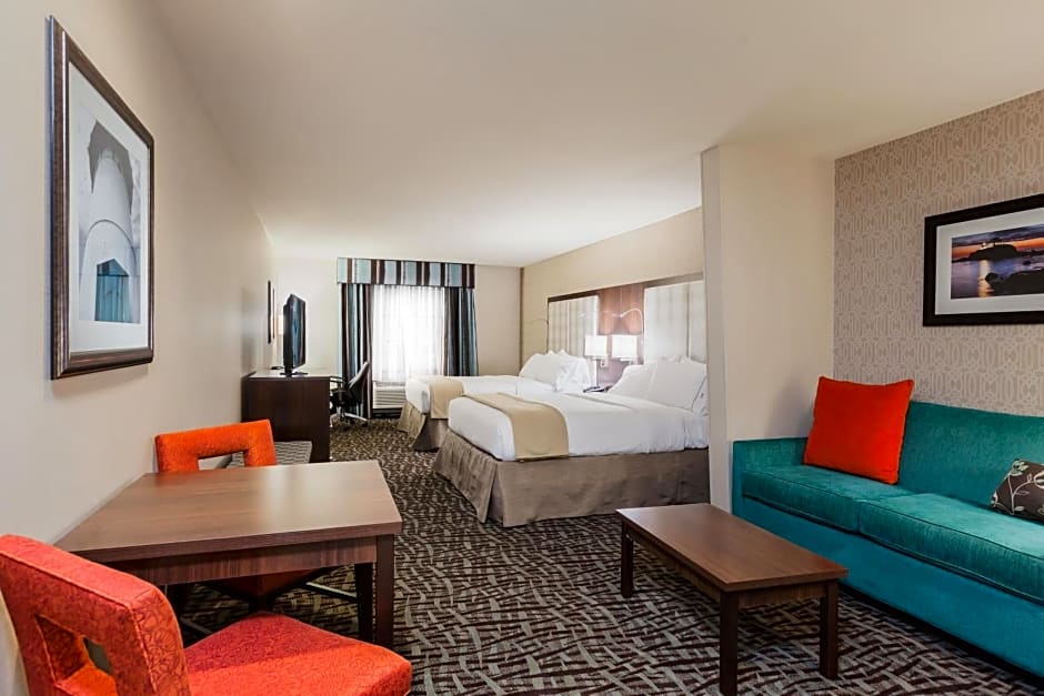 Holiday Inn Express & Suites Eureka, an IHG Hotel