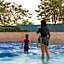R'Holistay Azure North KING SIZE BED & Wave POOL