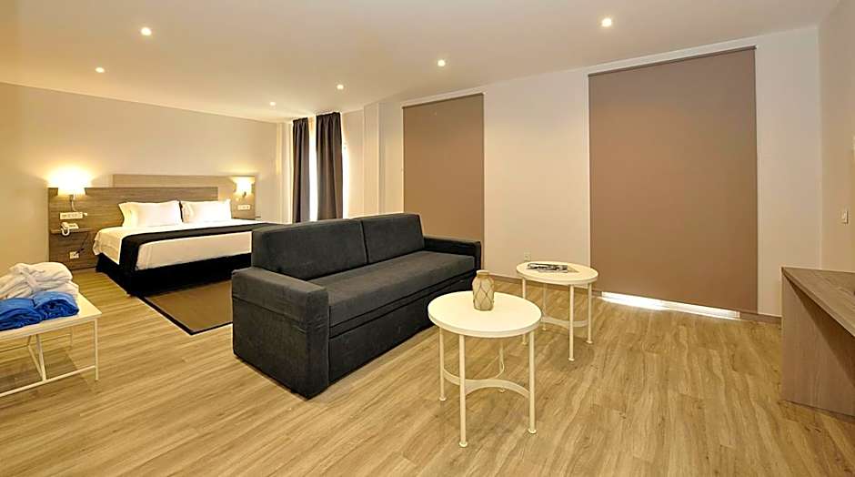 Hotel Salobreña Suites