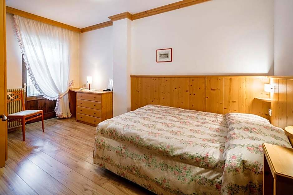 Photo 1 of 1 of Single Room