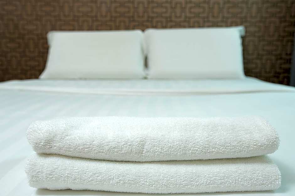 1 Hotel Mahkota Cheras