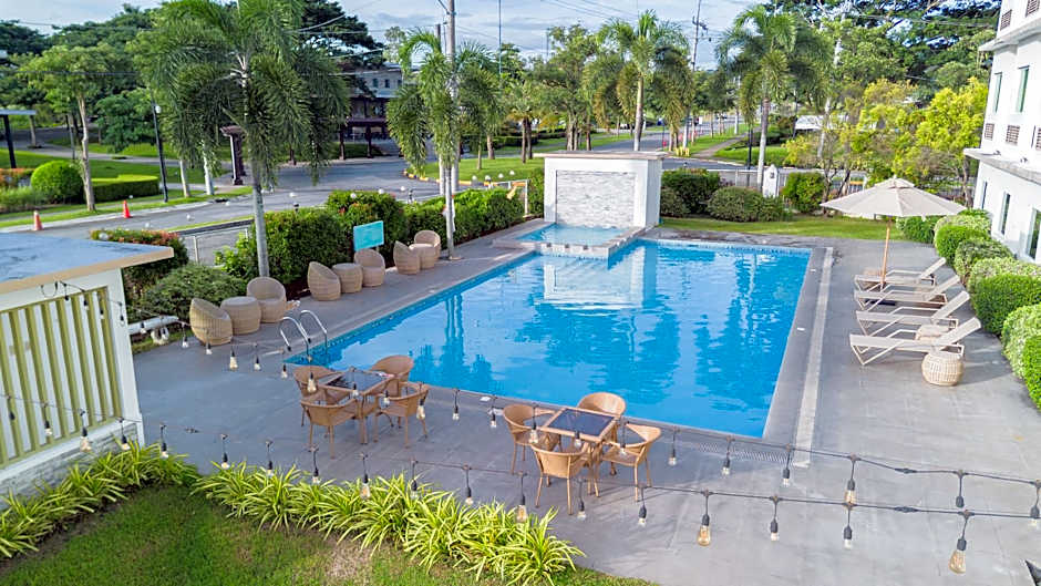 Microtel by Wyndham South Forbes near Nuvali