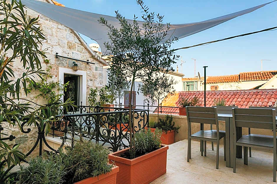 Divota Apartment Hotel