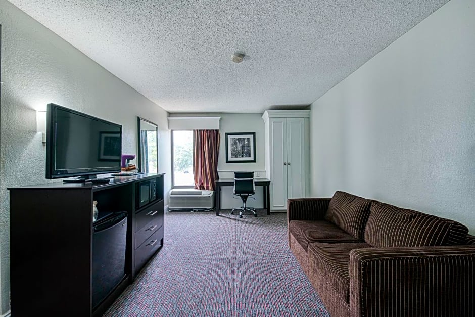 Quality Inn & Suites North Little Rock