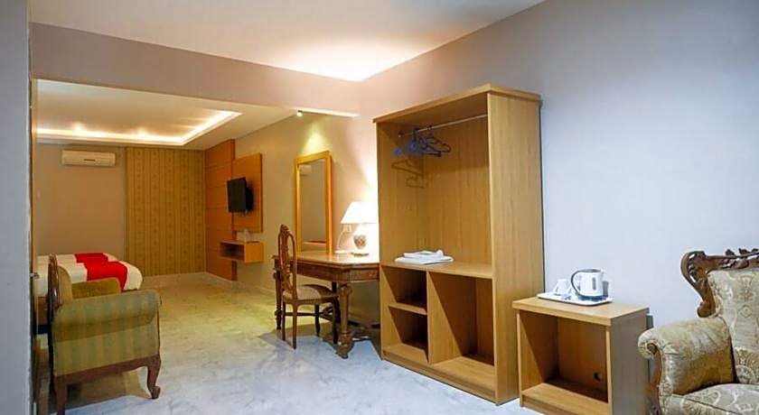 RedDoorz Plus @ Hotel Srikandi Kendari