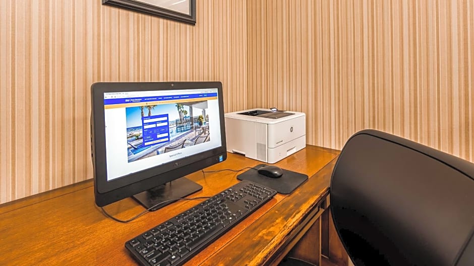 Best Western Coral Hills