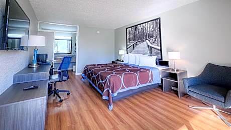 King Room - Non-Smoking