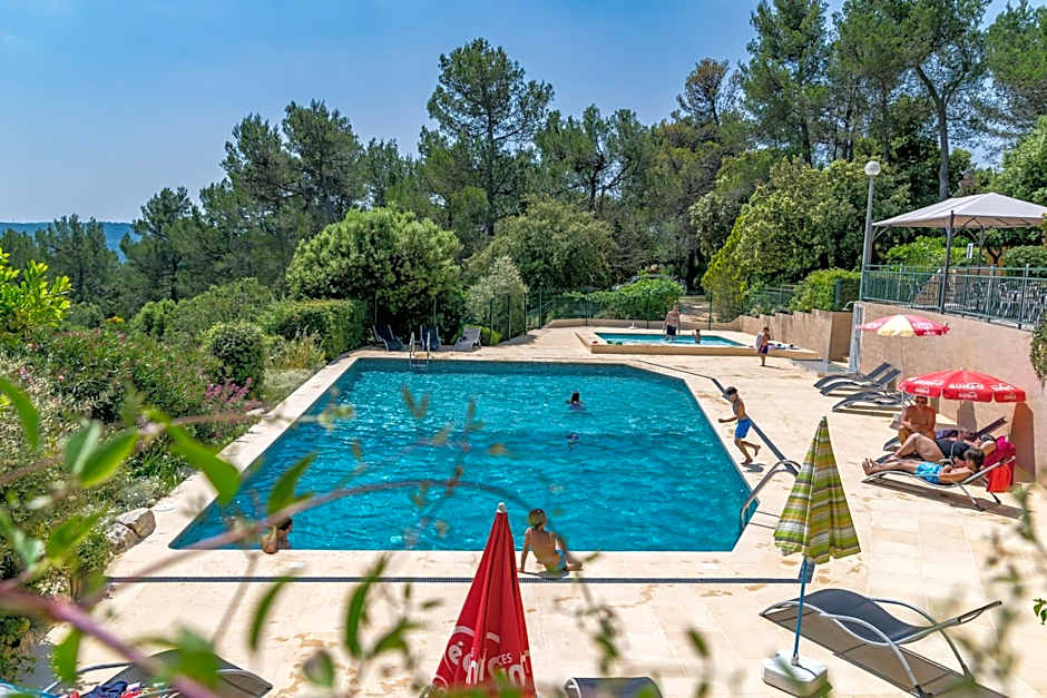 Les Arbousiers Village Hôtel Provençal