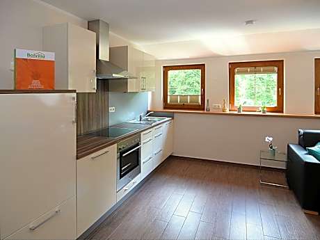Moderne Ferienwohnung am See in Eslarn
