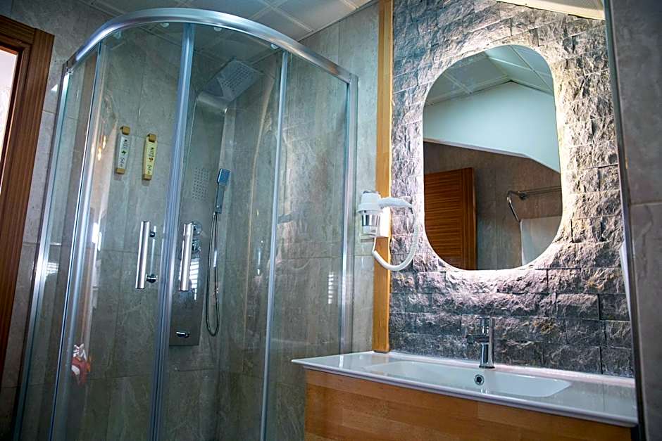 Emirtimes Hotel Kadıköy