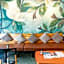 Yu Cafe Hostel