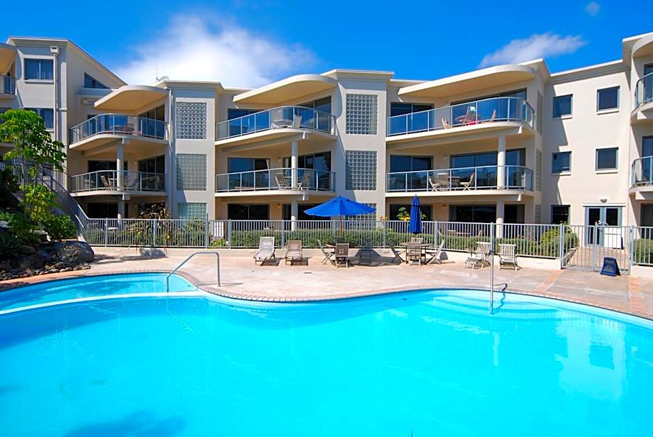 The Reef Beachfront Apartments