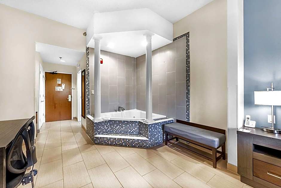 Wingate by Wyndham Chicago Schaumburg