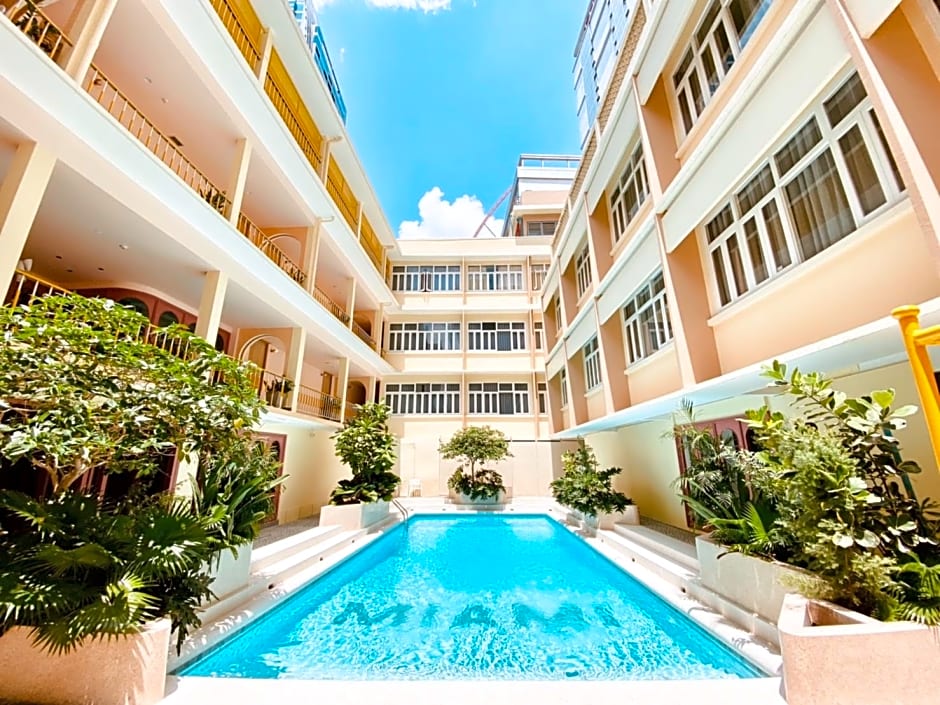 Miami Hotel Bangkok