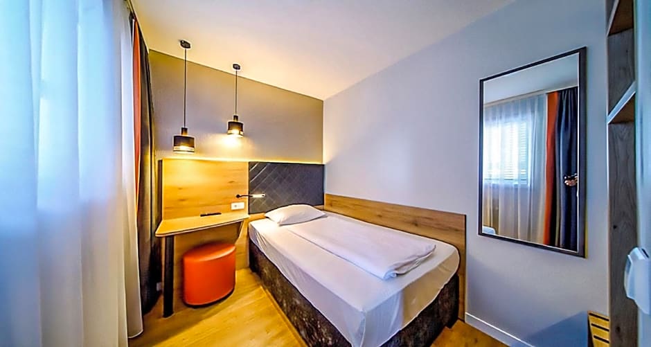 Novum Hotel Rieker Stuttgart Hauptbahnhof   