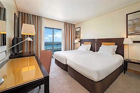 Deluxe VIP Suite with Sea View