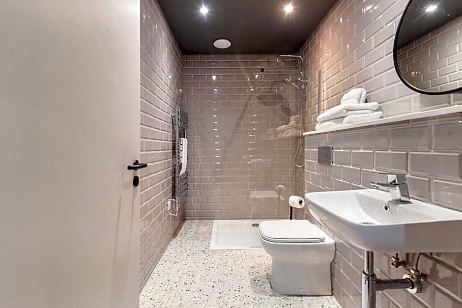 King Street Aparthotel