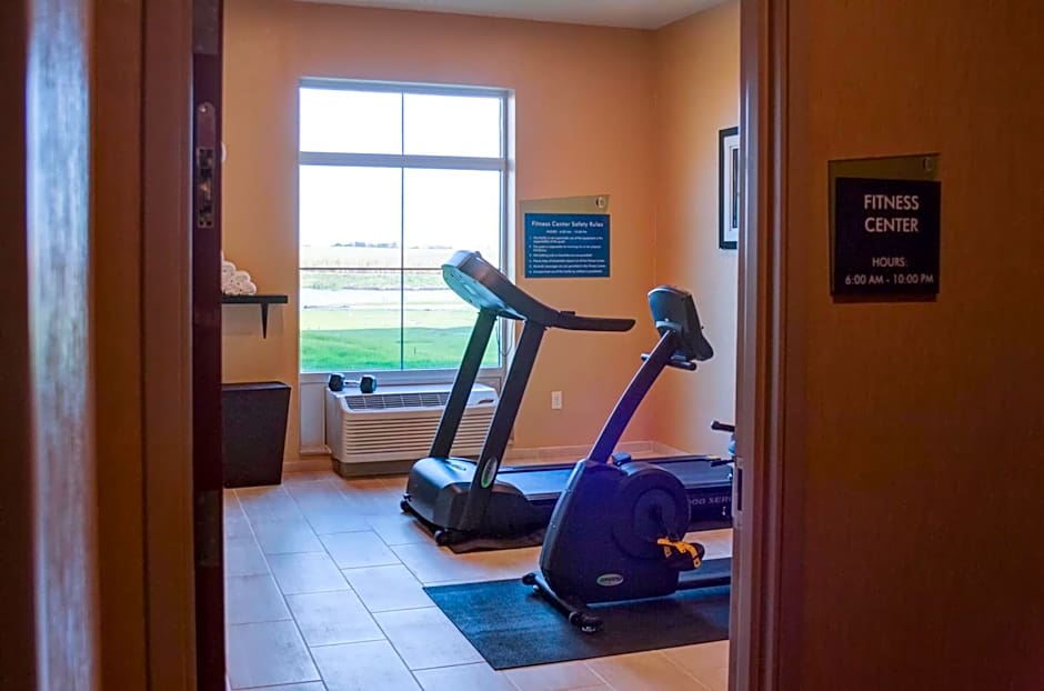 Cobblestone Hotel and Suites - Jefferson