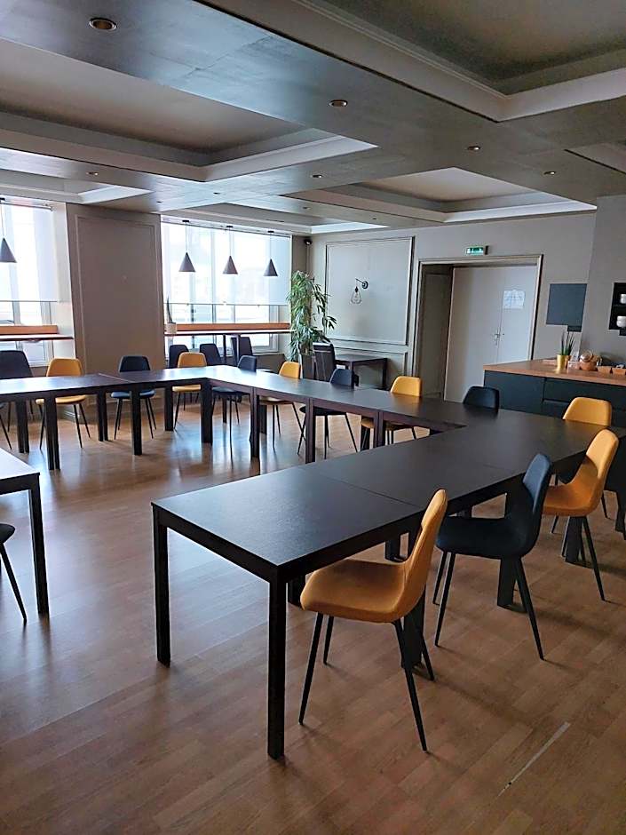 Cit'Hôtel l'Europe - Cholet Gare