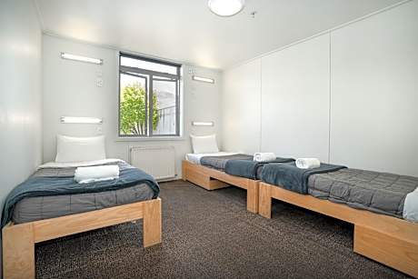 Mixed Dormitory Room