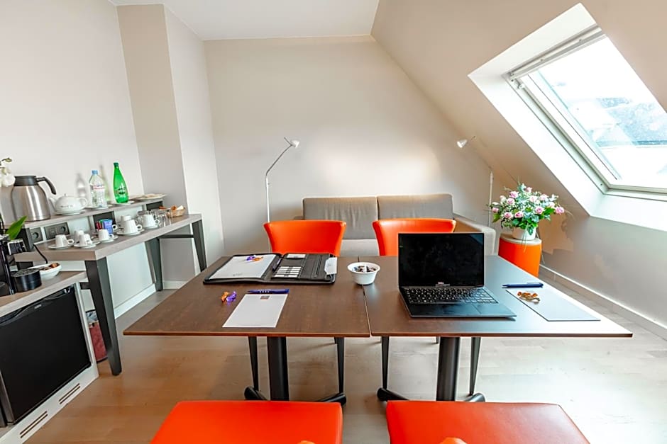 Hotel Montbriand Antony - Ancien Alixia