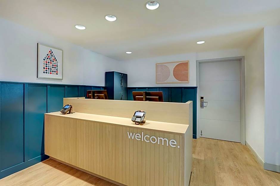 Sonesta Simply Suites Boston Braintree