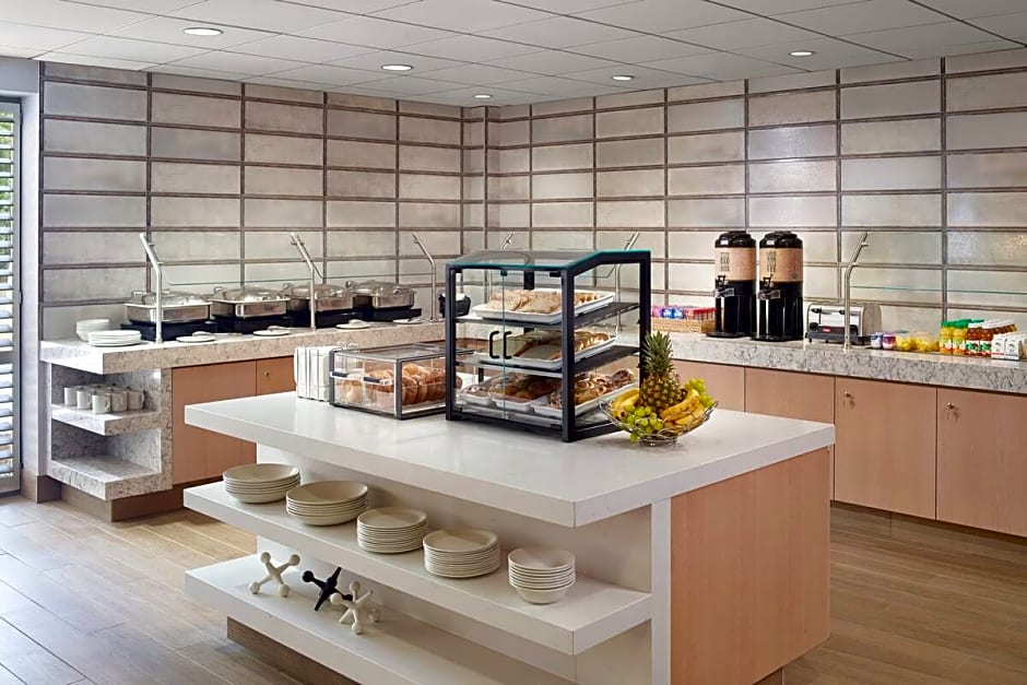 Four Points by Sheraton Charlotte